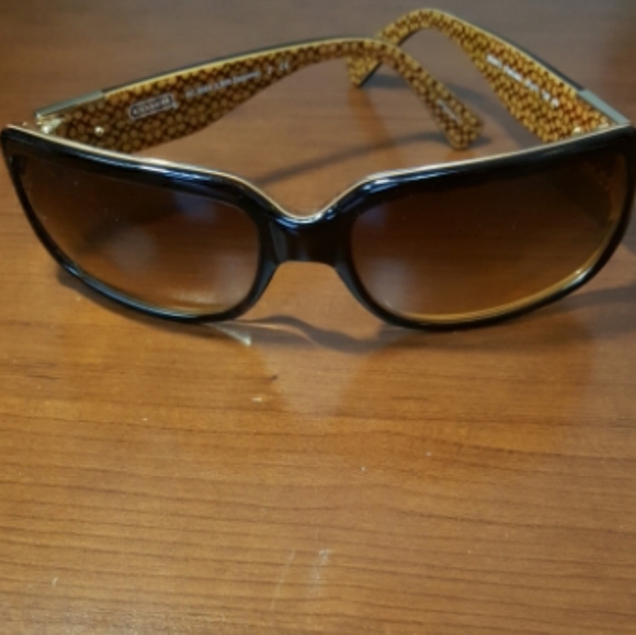 Coach Sunglasses - Picture 6 of 8